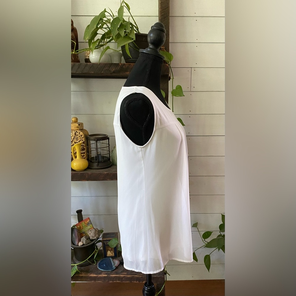 Timeson: White Sleeveless Pleated Blouse - Picture 12 of 16